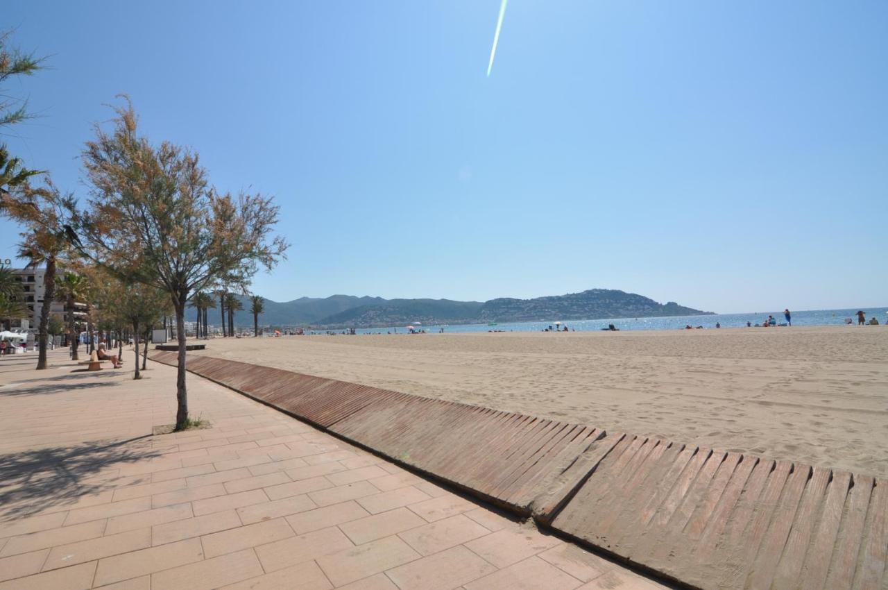 Rnet - Rhc- 2214 - Rosas Holiday Center Εξωτερικό φωτογραφία
